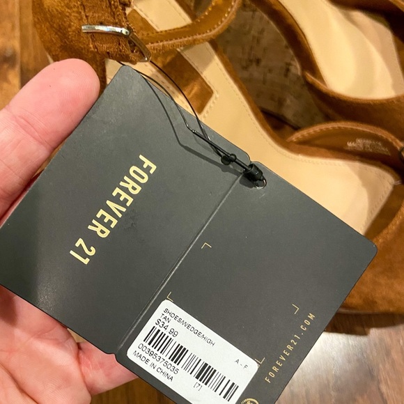 NWT Deep Tan Vegan Suede Cork Wedge Heels 7 US Shoes Fall Autumn Pumpkin Spice - Picture 5 of 5